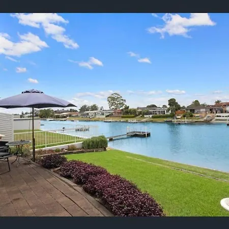 Waterfront Bliss Villa Port Macquarie Exterior photo